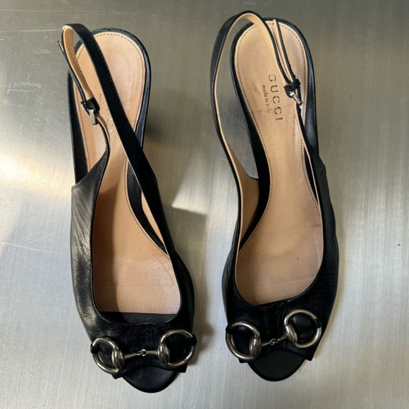 Gucci Vintage Horsebit Kitten Strapback Heels in Black size 38 - Picture 2 of 4